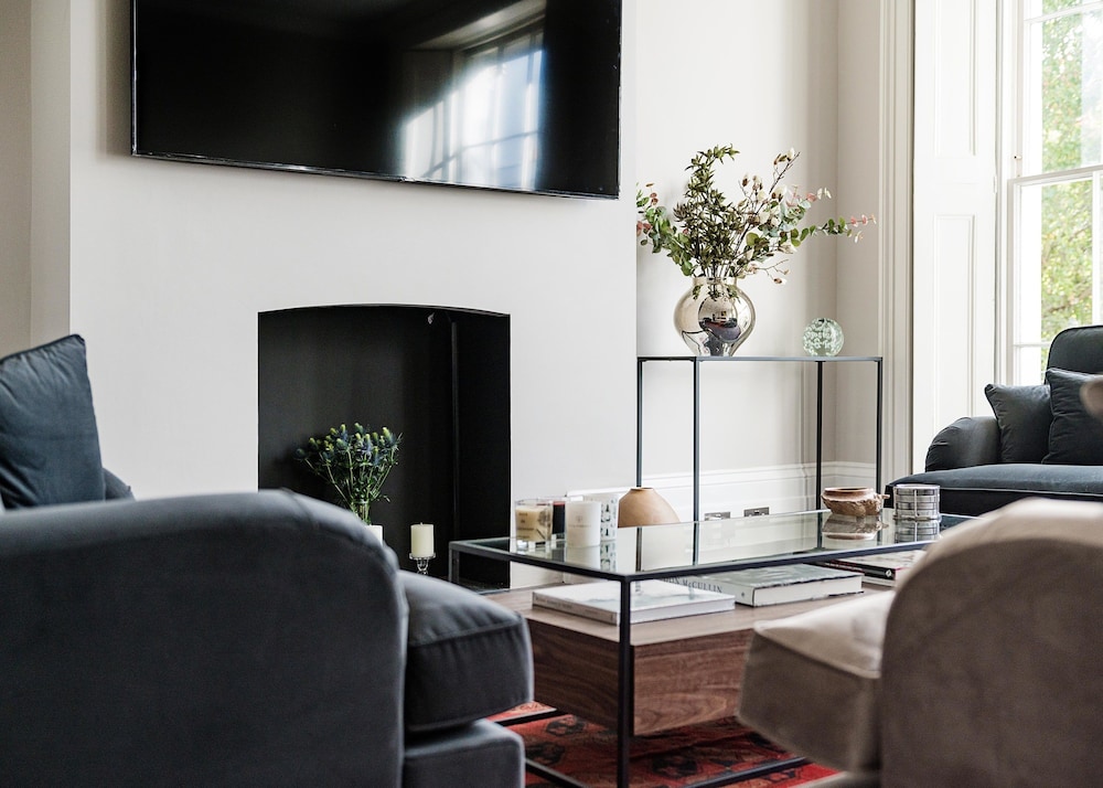 The Notting Hill Townhouse - by Out of Office Lifestyle