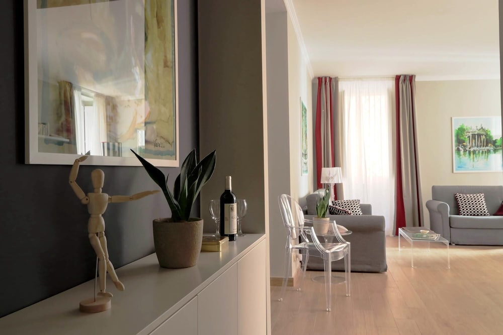 T1 Piazzetta Margutta T1 - My Extra Home