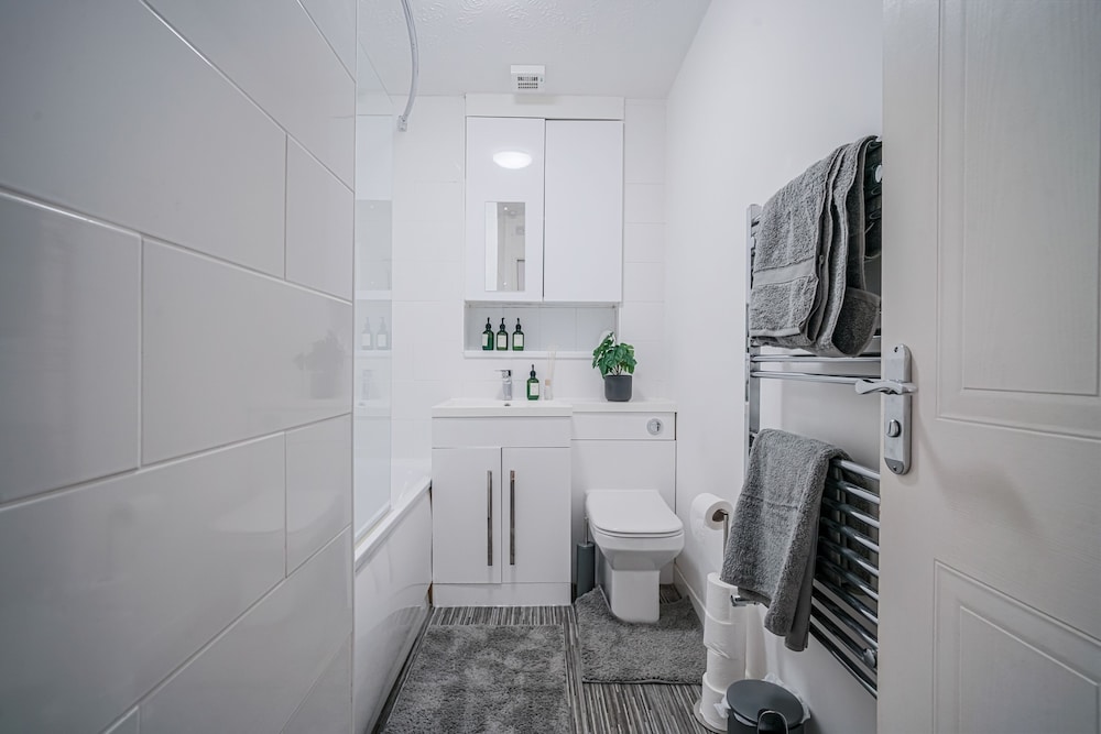 Salford City Escape - Modern 2 Bedroom Apartment