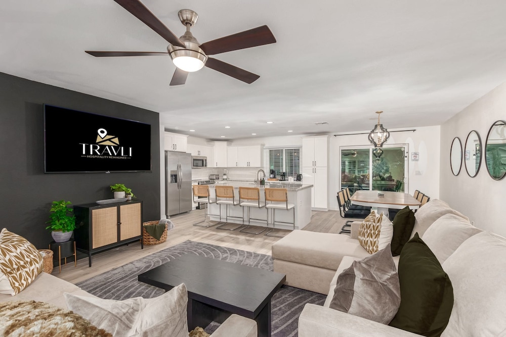 Desert Rose Retreat Heated Pool 2 Masters Gameroom