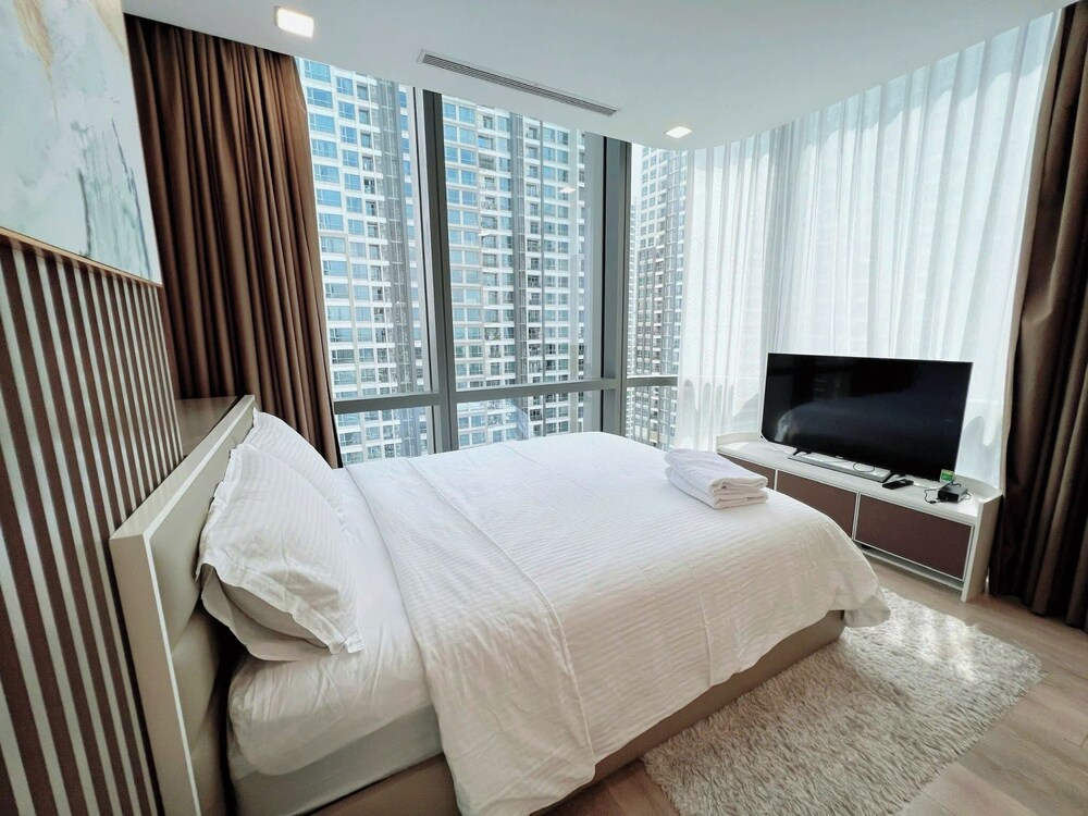Vinhome Central Park - ADVANTAGE HOME