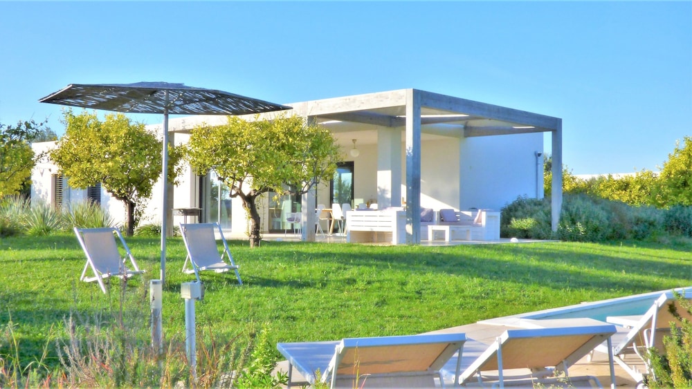 Villa Papeda in Noto view 3