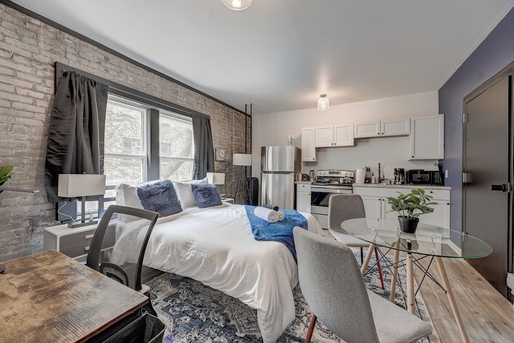 ROVE LIVING/KB - Prospect
