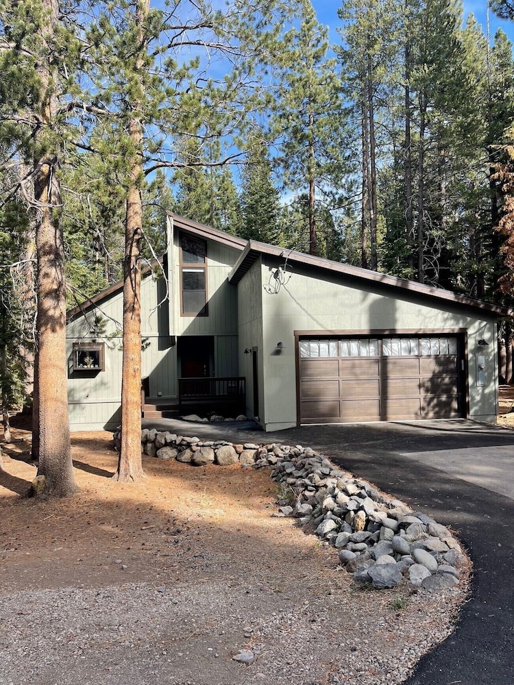 Glacier Forest Getaway HOA Access! view 5