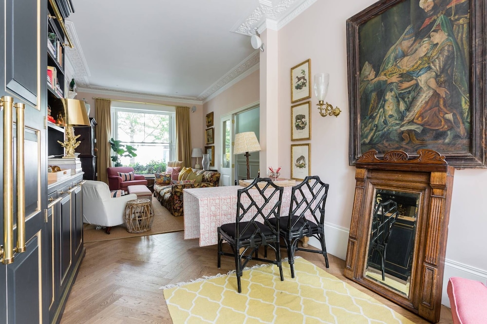Brunswick Gardens II by Onefinestay