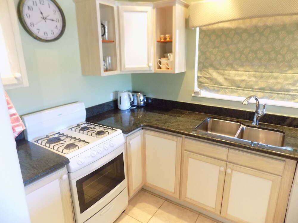 The Pelican #3 - Spacious 3 bedroom 2.5 bath waterfront townhome in the heart of Rodney Bay. 3 Townhouse by RedAwning view 2