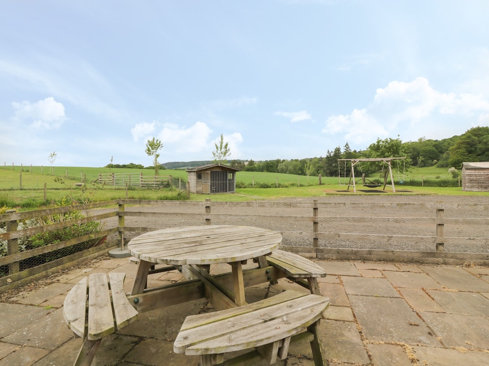 Perth Vacations - Muir Iosal - Property Image 3