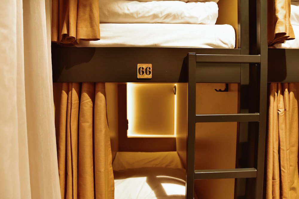 Durty Nelly's - Hostel