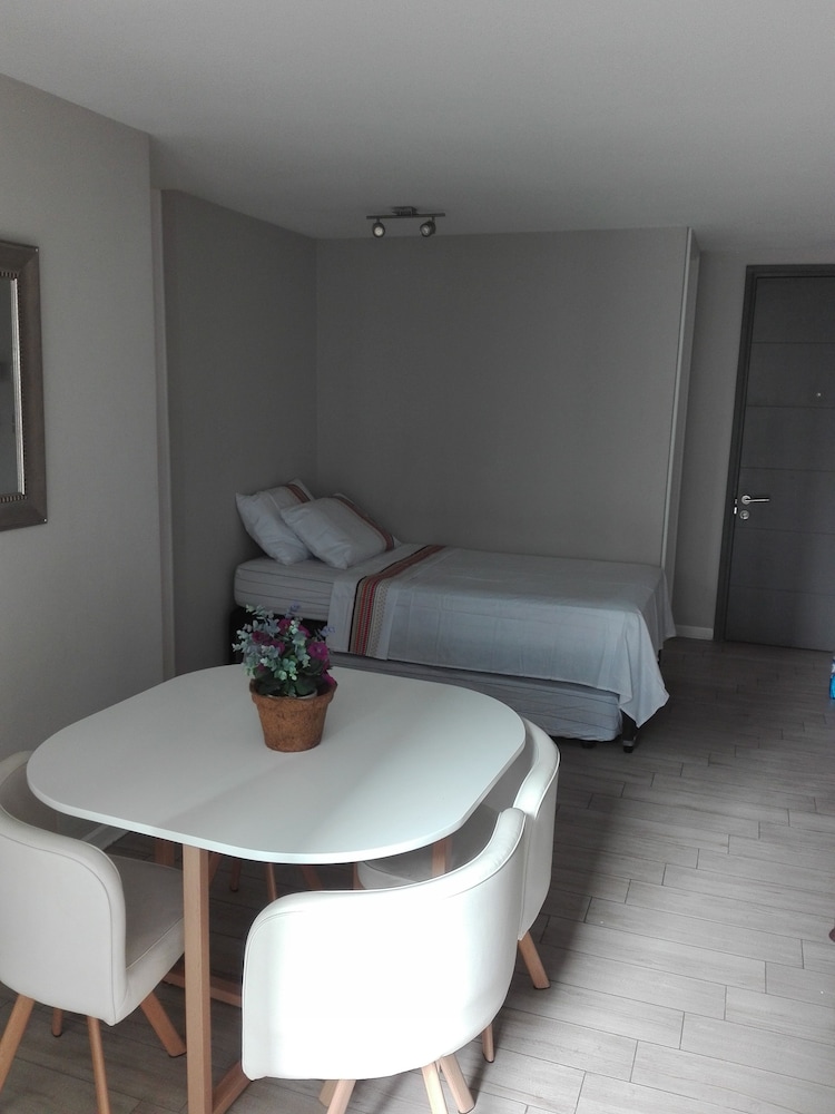 Apart Hotel Reina Victoria Carmen