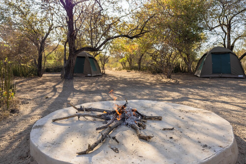 Khwai Mokoro Safaris and Campsites