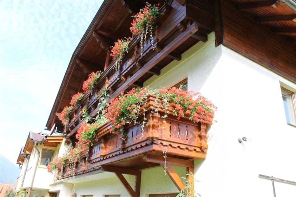 Lovely Apartment in Tropolach With Sauna
