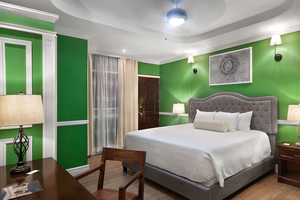 Hotel La Perla