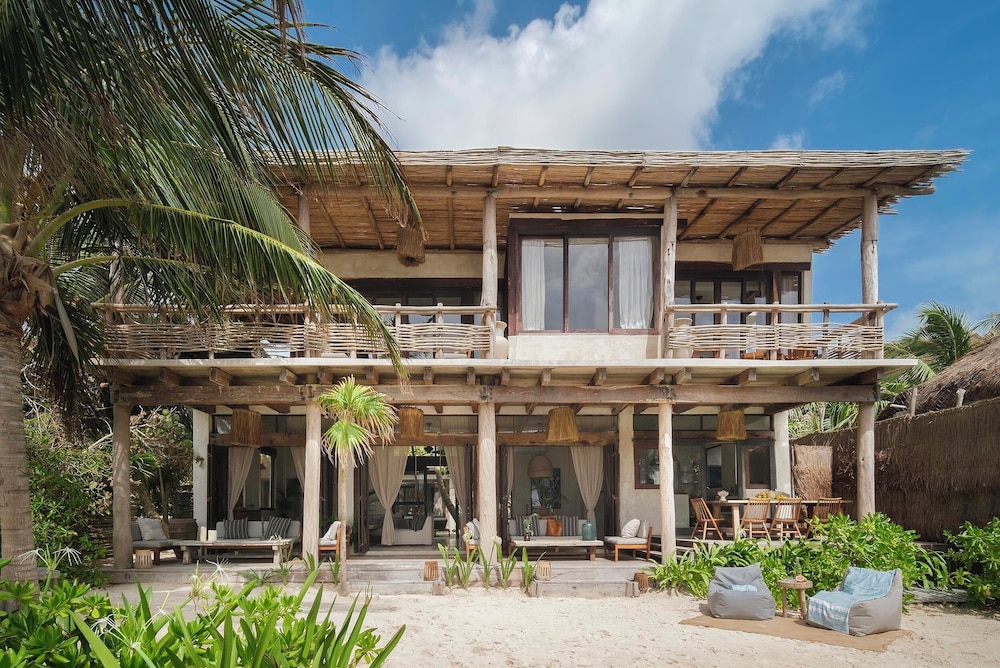Casa Chukum 4BR by Aldea Canzul
