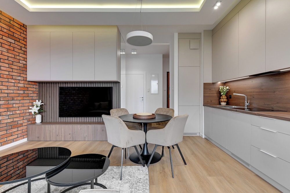 Brabank Riverside & Parking by Downtown Apartments
