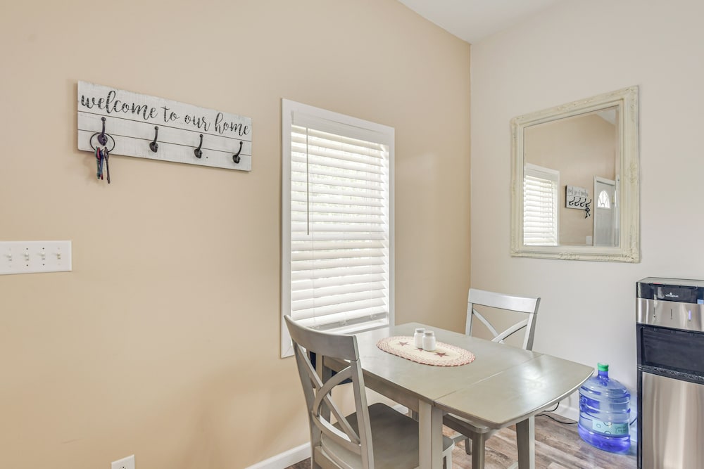 Mississippi River Retreat w/ Views: Walk to Water