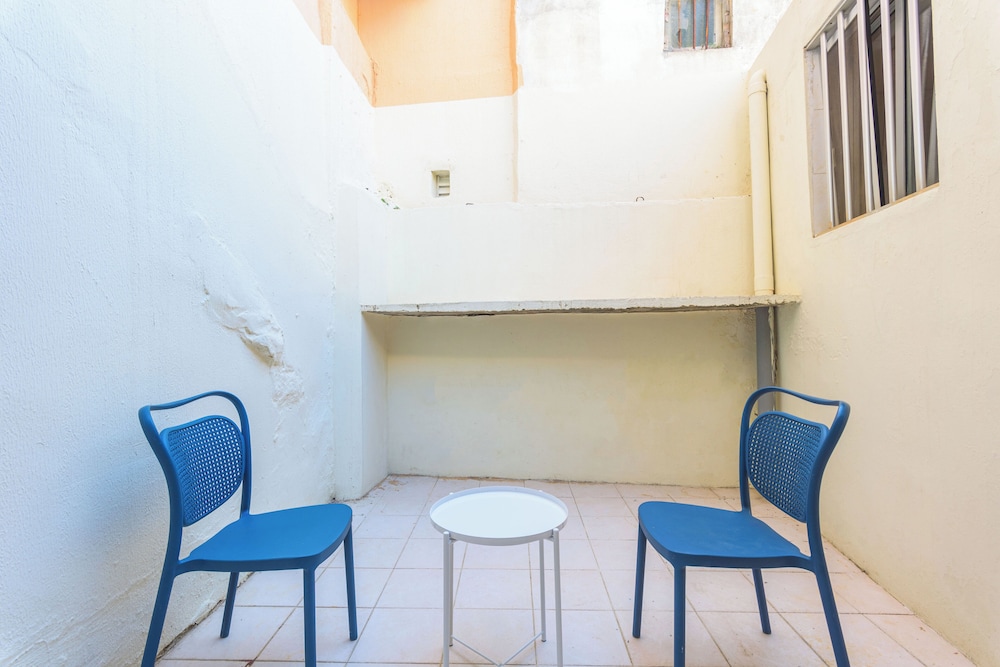 Galleria 1-Bedroom Apartment in Batroun