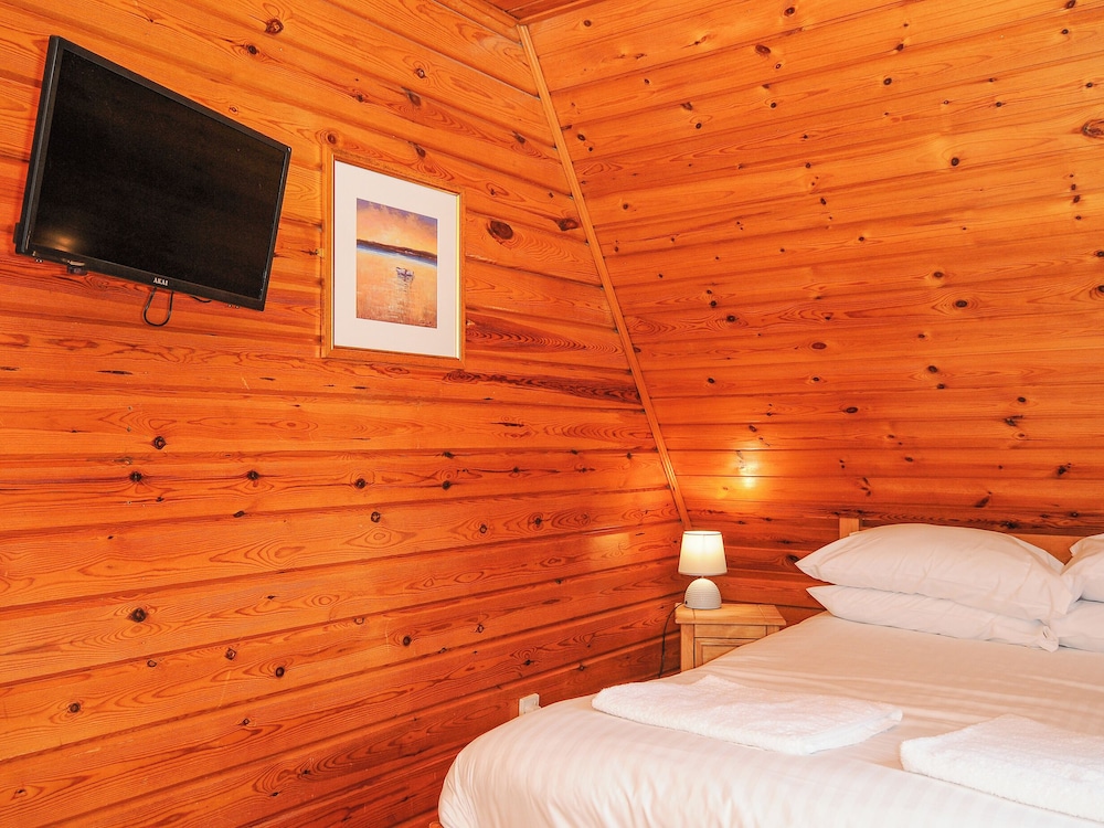Lodge 32 - Cowslip
