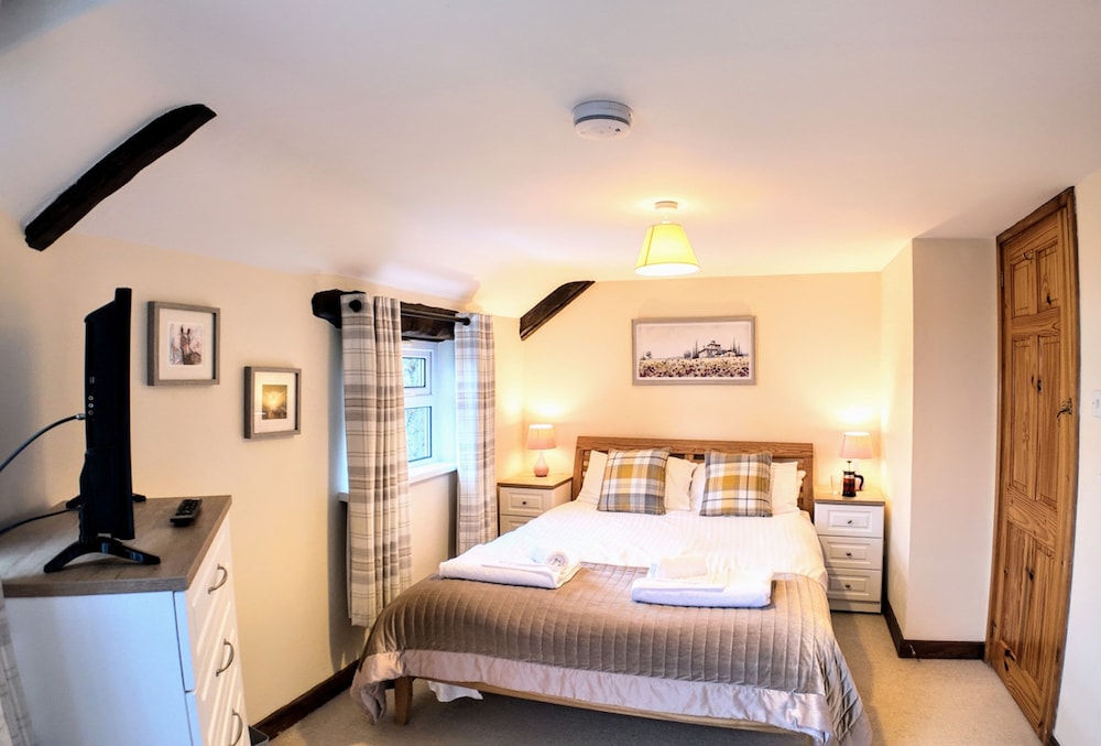 Haycombe Farm Cottage
