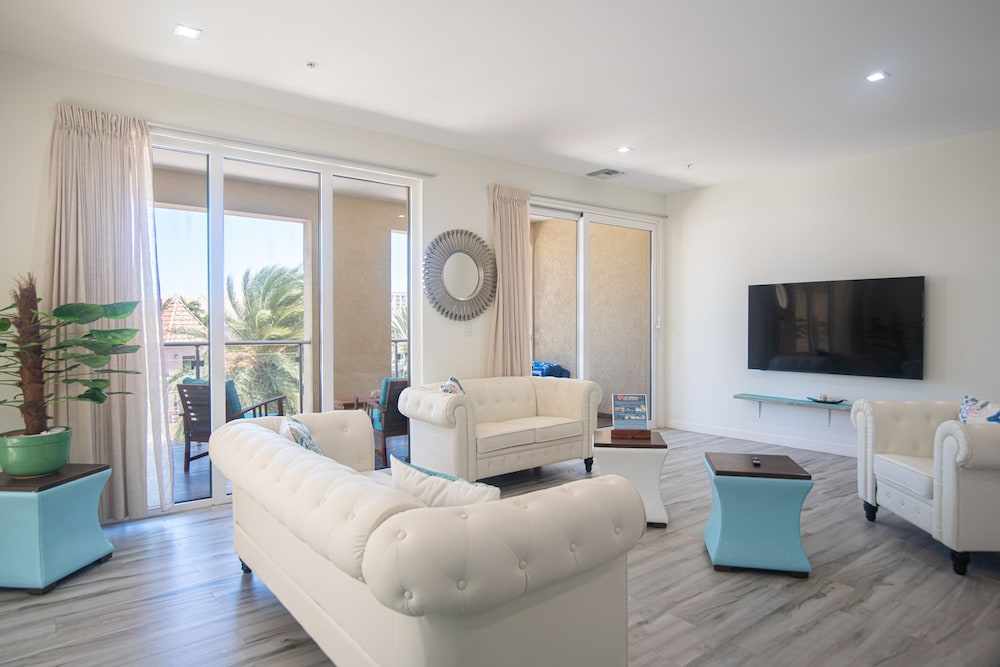 The Cove - Condo Hotel - Perfect Location