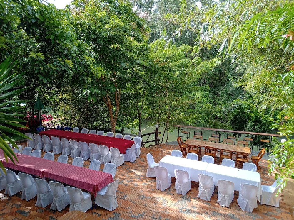Ban Kiangnam Resort