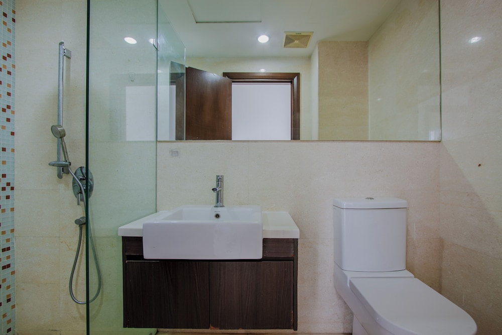 NaiBnB @ Regalia Residence