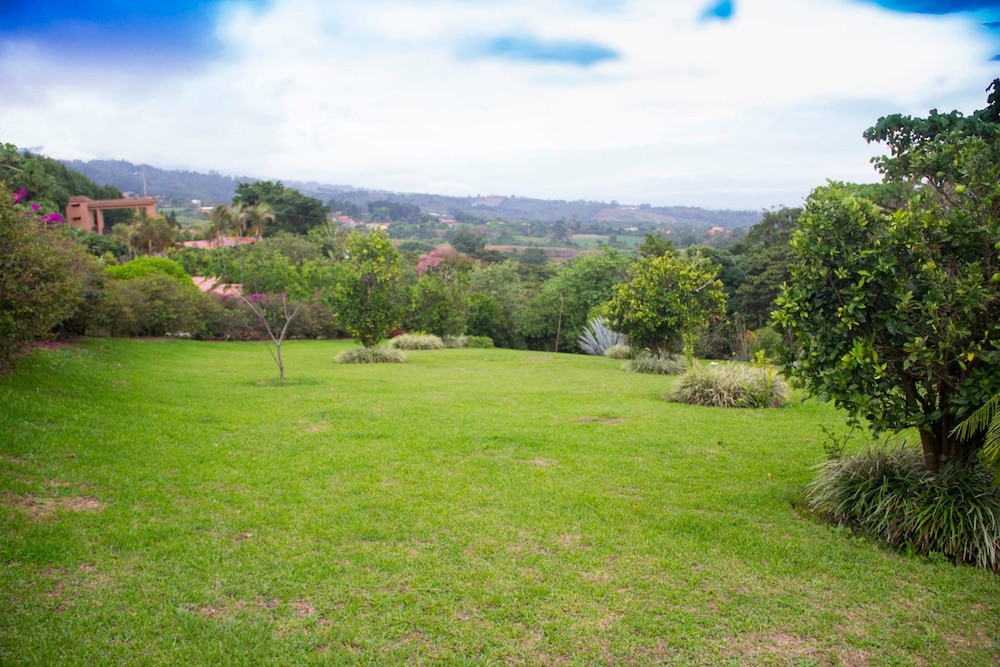 Finca Vibran Bed and Breakfast