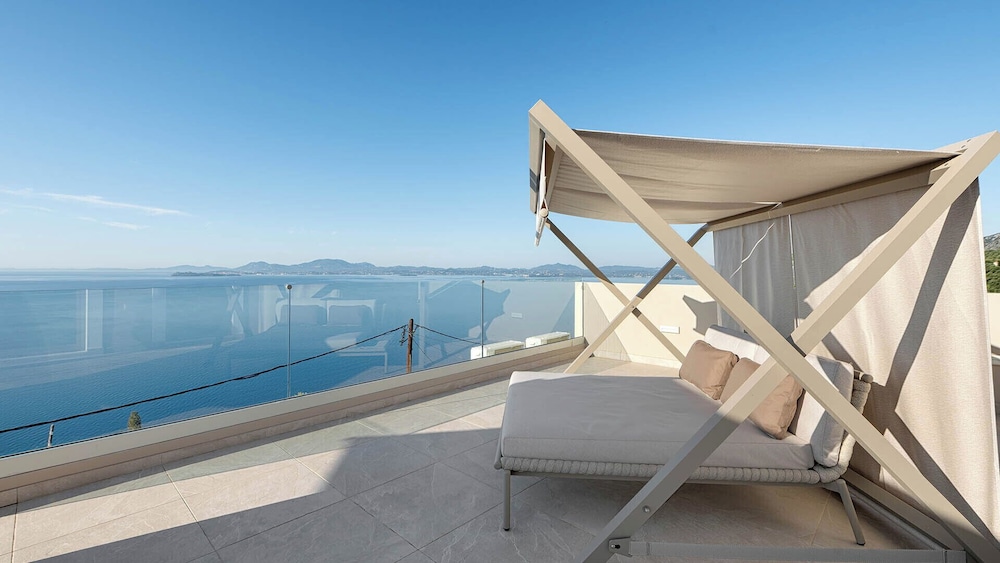 Sea n Sky by WhiteDream Villas