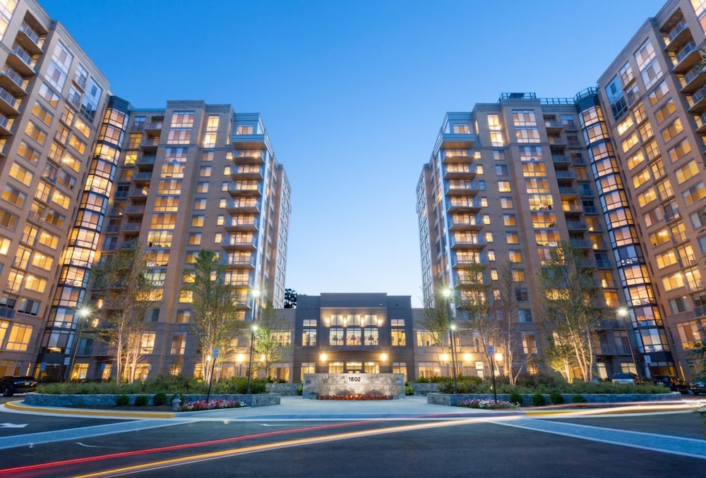 Bluebird Suites in Reston