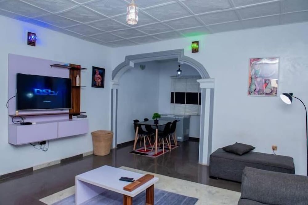 Pinewood Apartments
