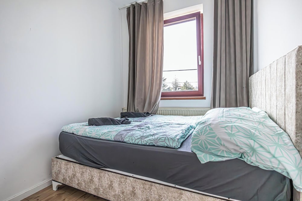 Cozy House Terrace &Garden Sleeps 34