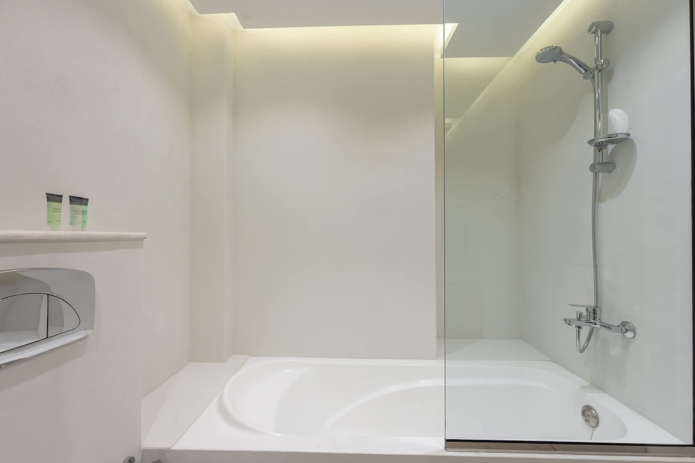 1 Bedroom That Sleeps 4 With Great City Views