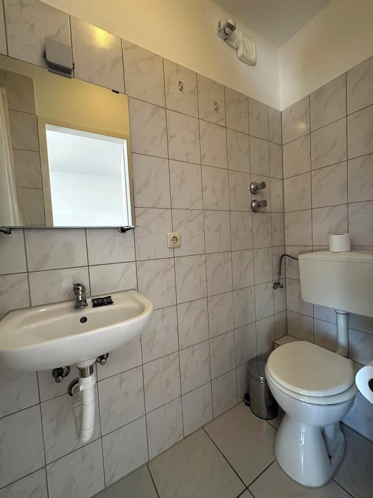 2-Rent Group Hostel Apartments HAN53