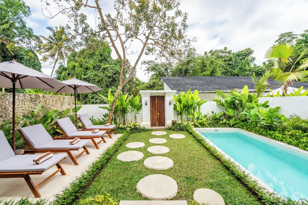 Sacred Jungle by EVDEkimi Ubud – Modern Villas and Apartments with Kitchens, Pools, & Personalized Concierge Service