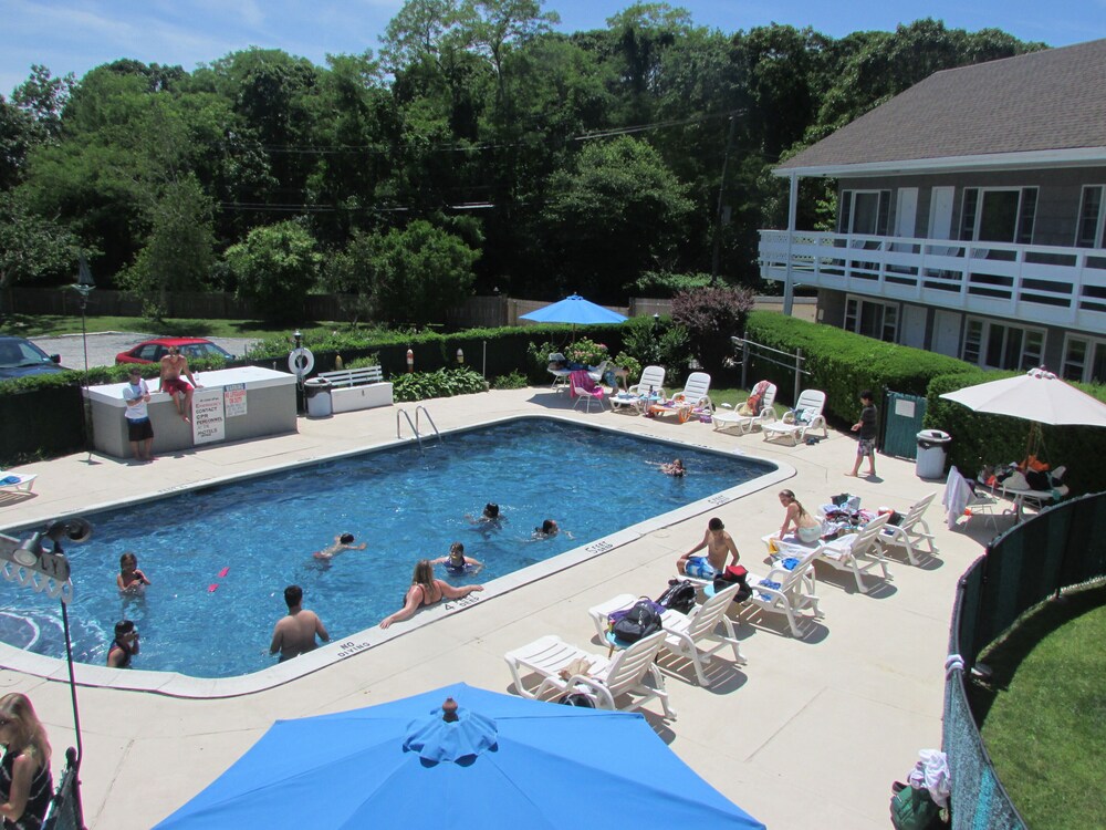Harborside Motel