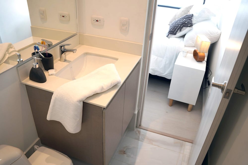 Luxury Entire 2 BR Condo Oceanfront In Cartagena