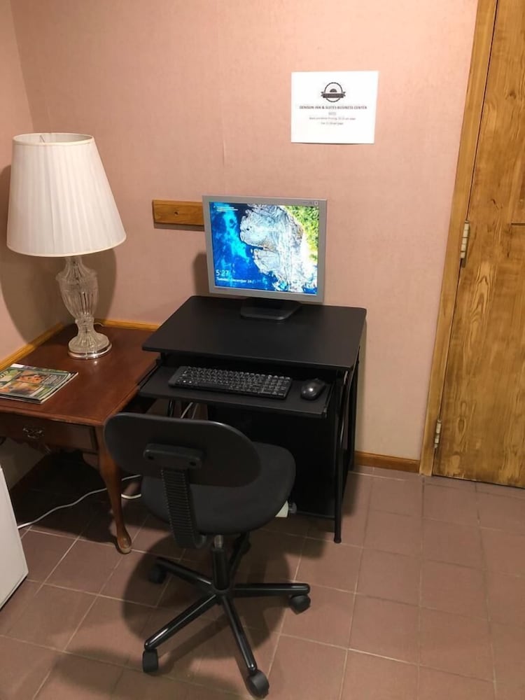 Denison Inn & Suites