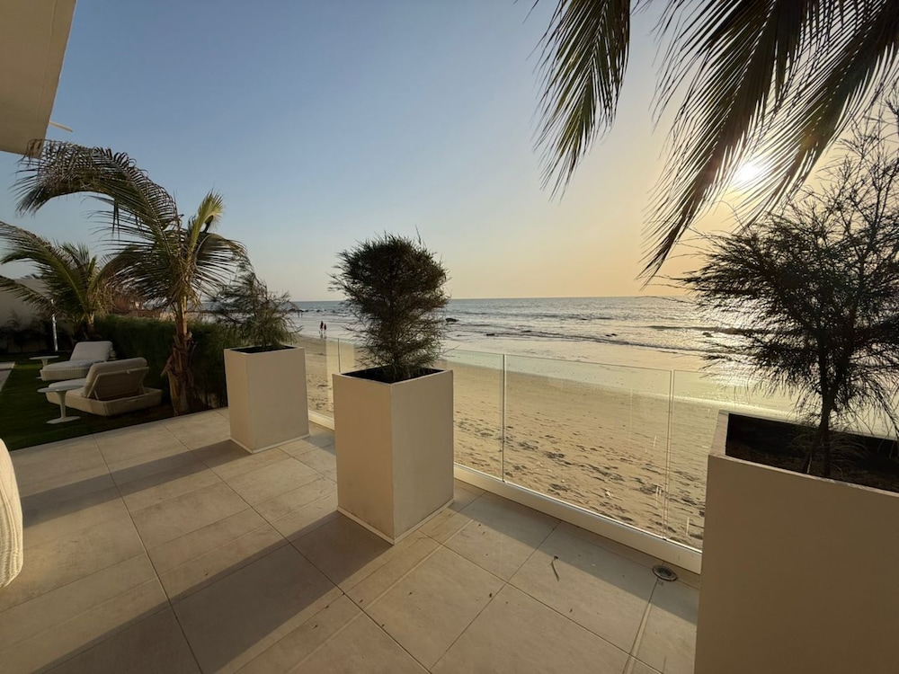 Villa Italia Somone Luxury Hotel