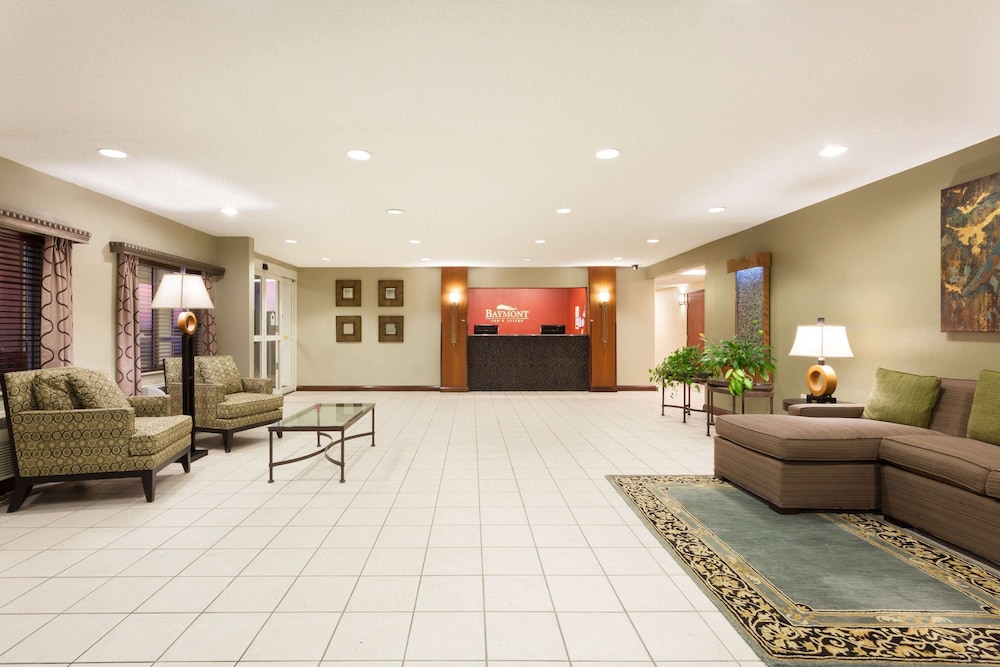 Baymont by Wyndham Dale view 3