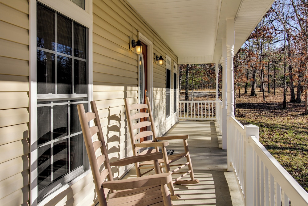 Waterfall Hikes: Secluded Mtn Retreat in Pikeville