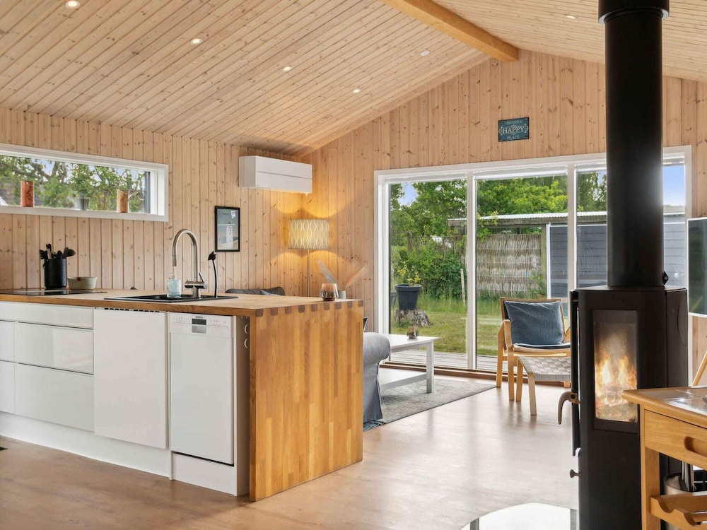 5 Star Holiday Home in Vaeggerlose