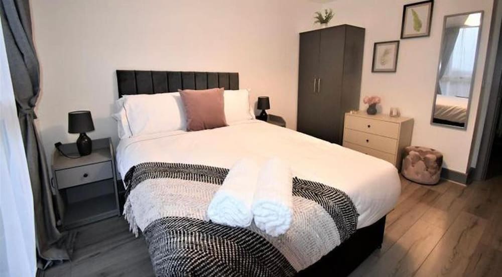 Lovely City Break at the Lux City 1bed Apartment view 2