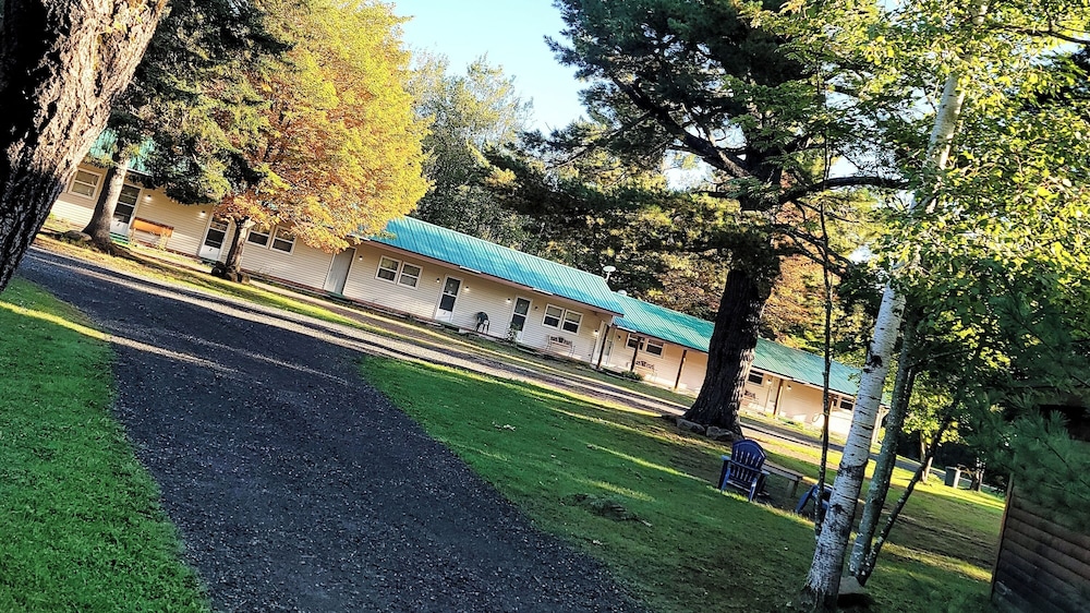 Kouch Chalets