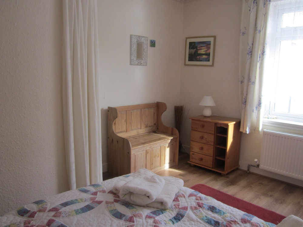 Kendoon Apartment