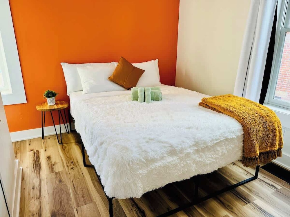 Jungle House Downtown Columbus – Modern Boutique Suites