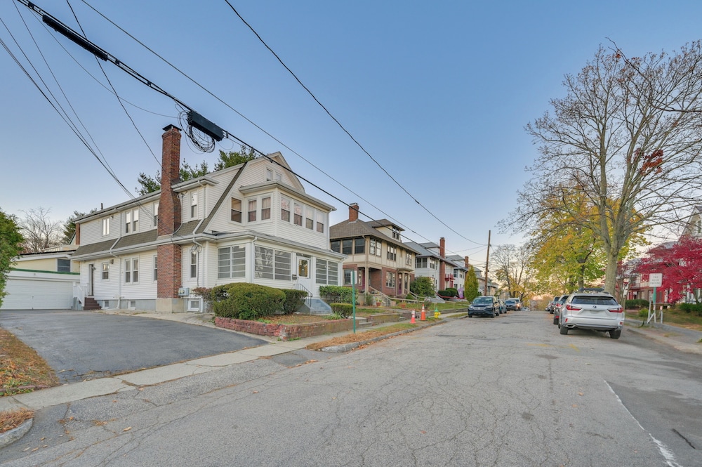 Belmont Home < 3 Mi to Harvard Square!
