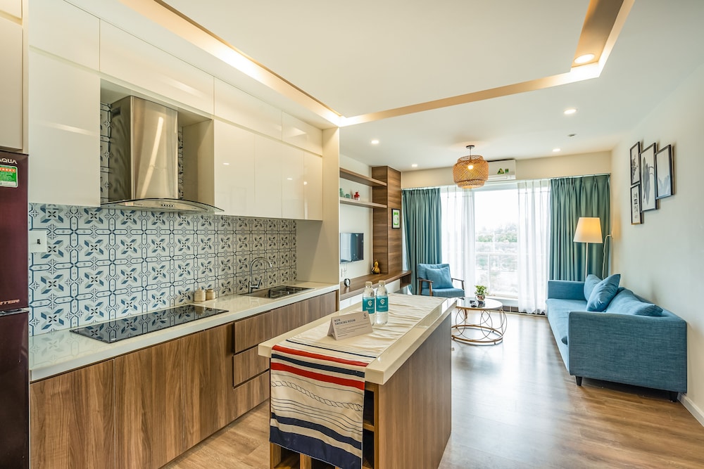 Cozrum Homes - Phoenix DIC Apartment view 4