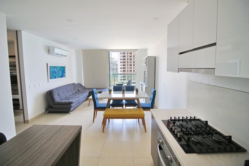 Apartamentos SOHO Elite - Frente al Mar