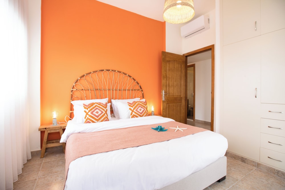 Akl - Chic Apts & Balconies in Batroun