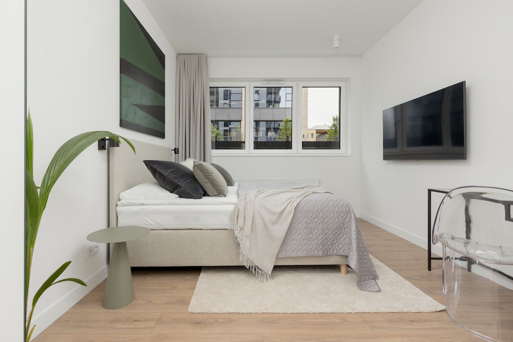 LUX Domaniewska by Renters Prestige view 3