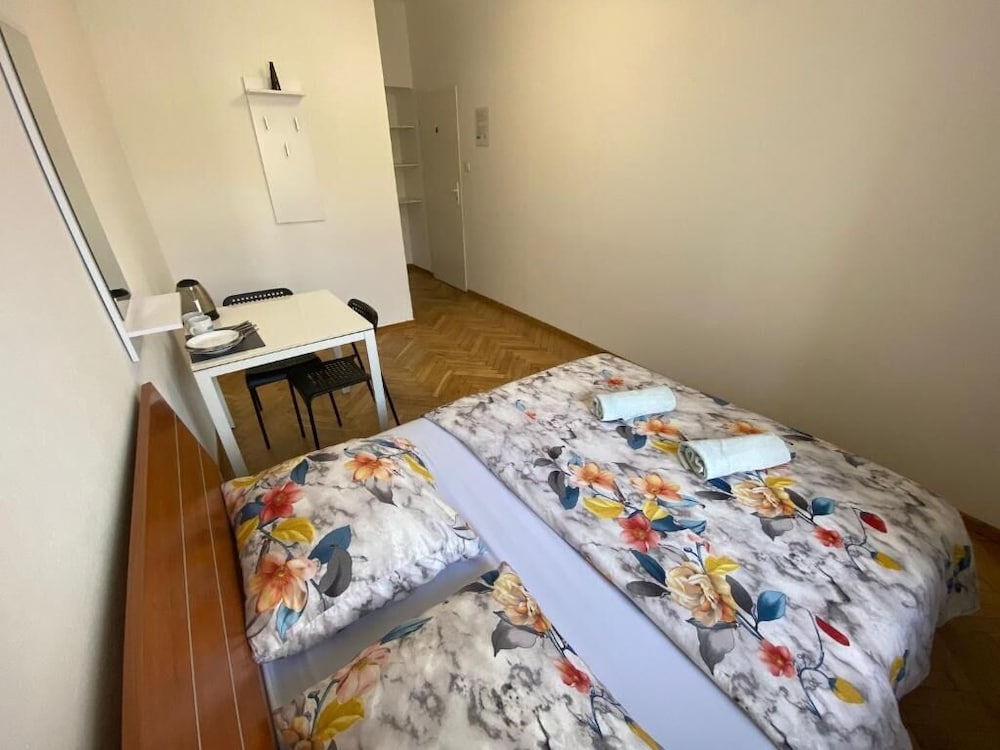 Fantastic Inn Warsaw - O13